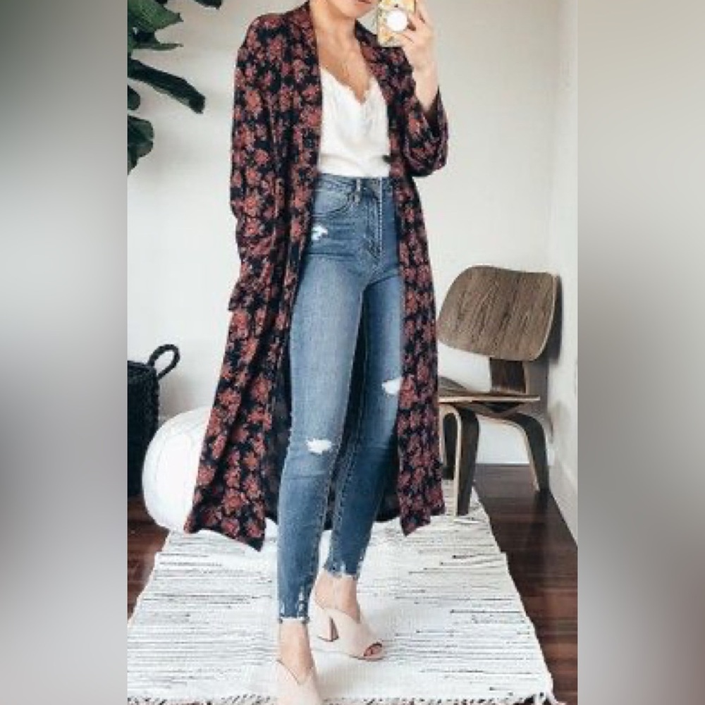 Treasure & Bond Floral Longline Women's Sweater Kimono